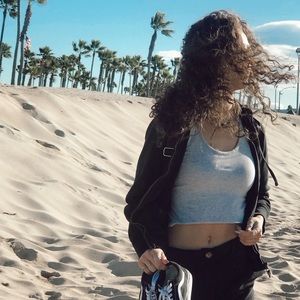 Meet your Posher, Alexia